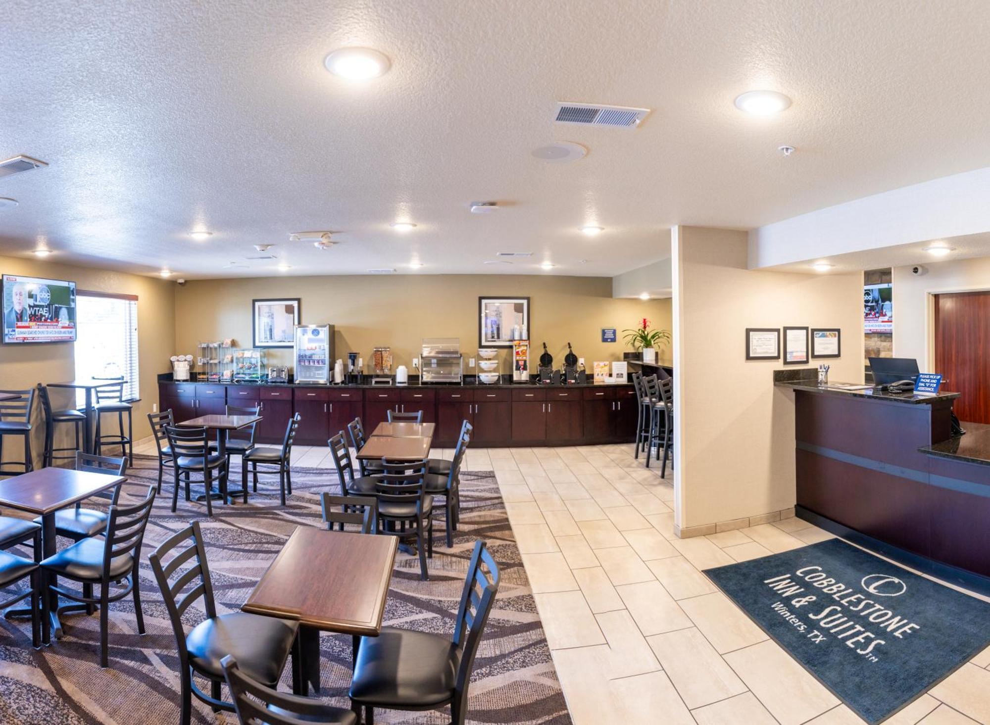 Cobblestone Inn & Suites - Winters Extérieur photo