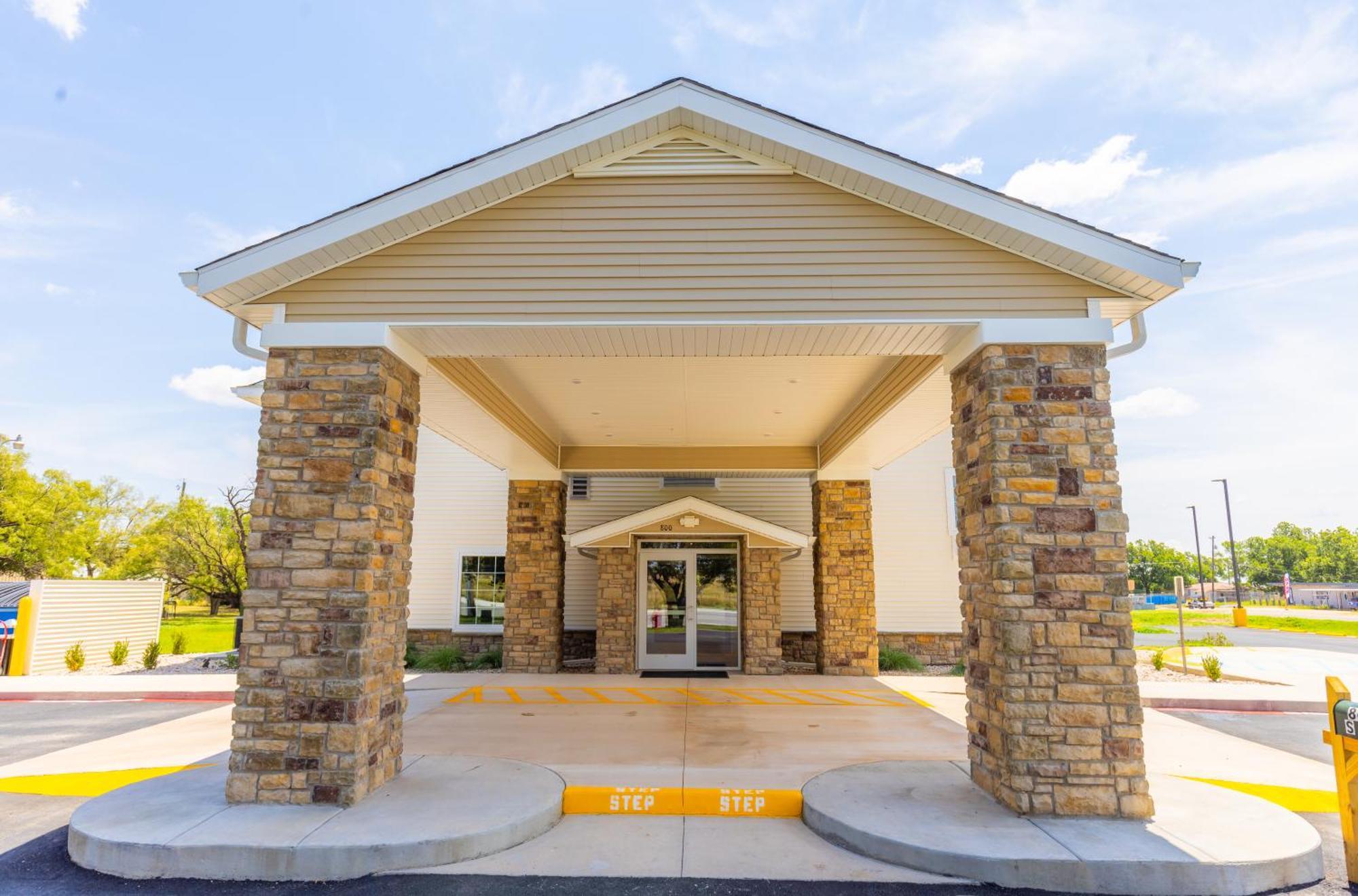Cobblestone Inn & Suites - Winters Extérieur photo