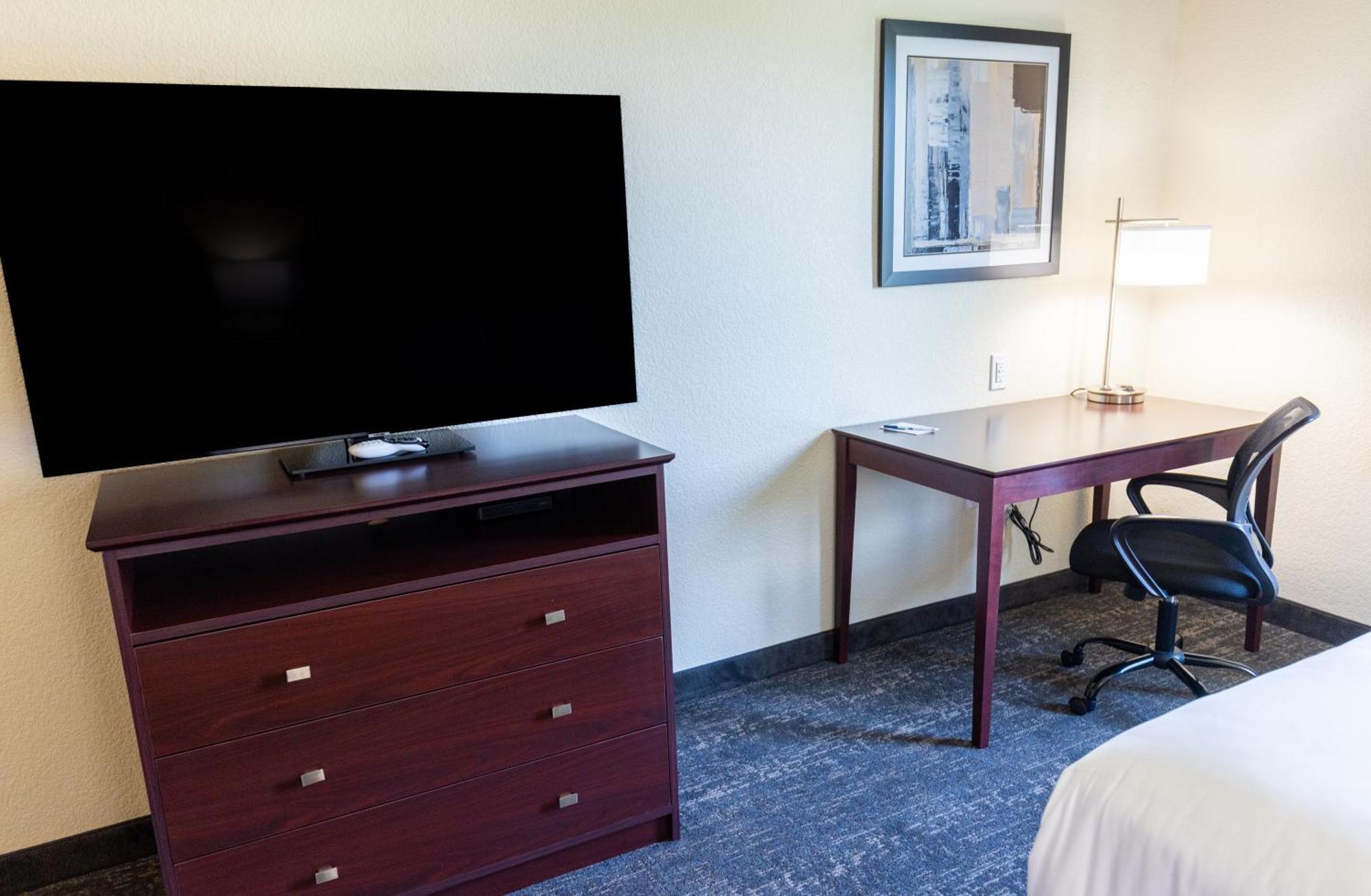 Cobblestone Inn & Suites - Winters Extérieur photo